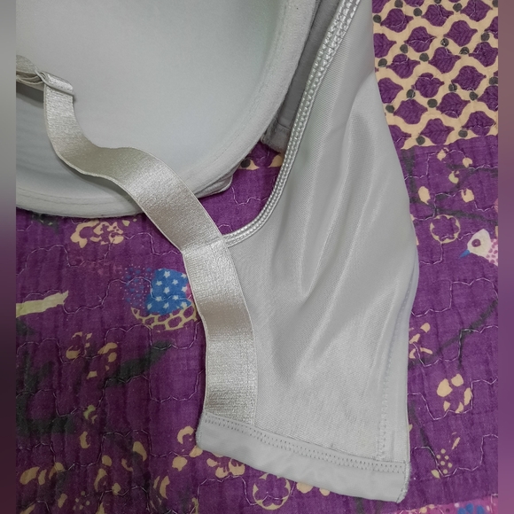 Voglo Silver Gray T-Shirt Bra 42G - Picture 10 of 12
